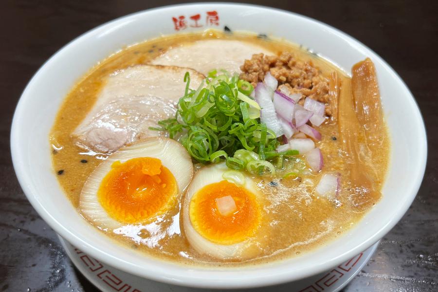 麺工房きわみや「味玉こってり味噌らーめん」(税込1,010円) 麺工房きわみや「味玉こってり味噌らーめん」(税込1,010円)